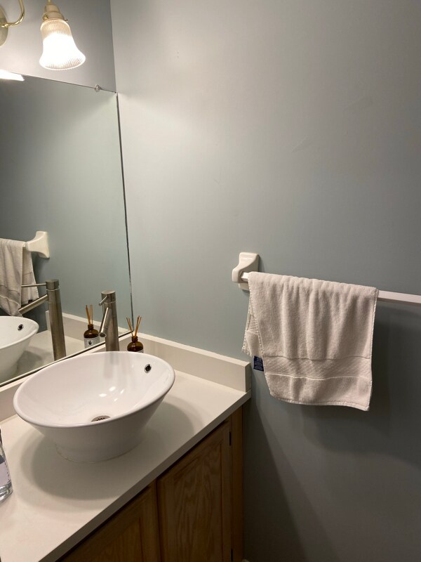 Foto del edificio - 73 Midlake Cir