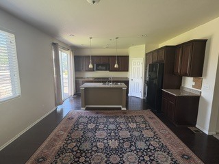Building Photo - 7440 Sabino Ln