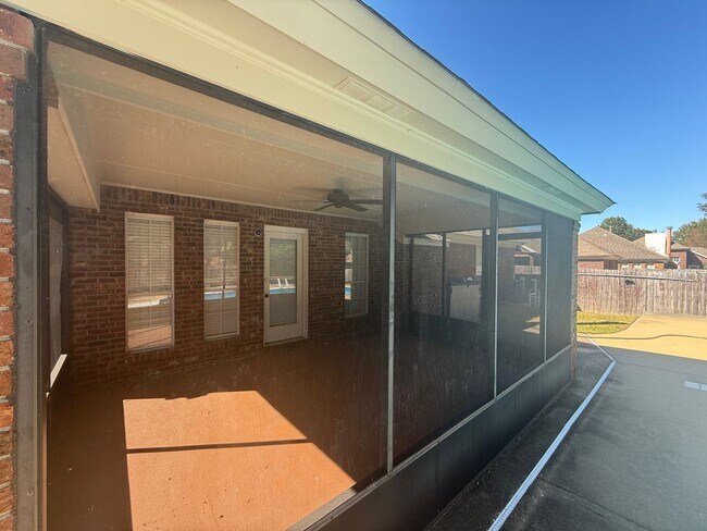 Foto del edificio - ** 3 Bed 2 Bath Located across from AUM **...