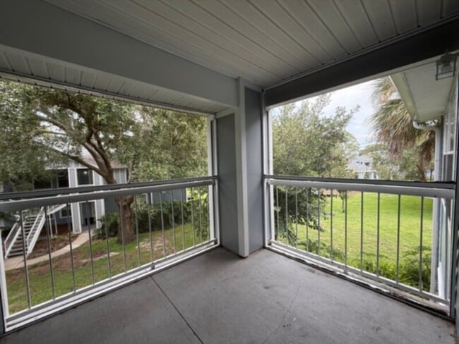 Building Photo - Lake Mary 3 Bedroom, 2 Bath Gated Condo wi...