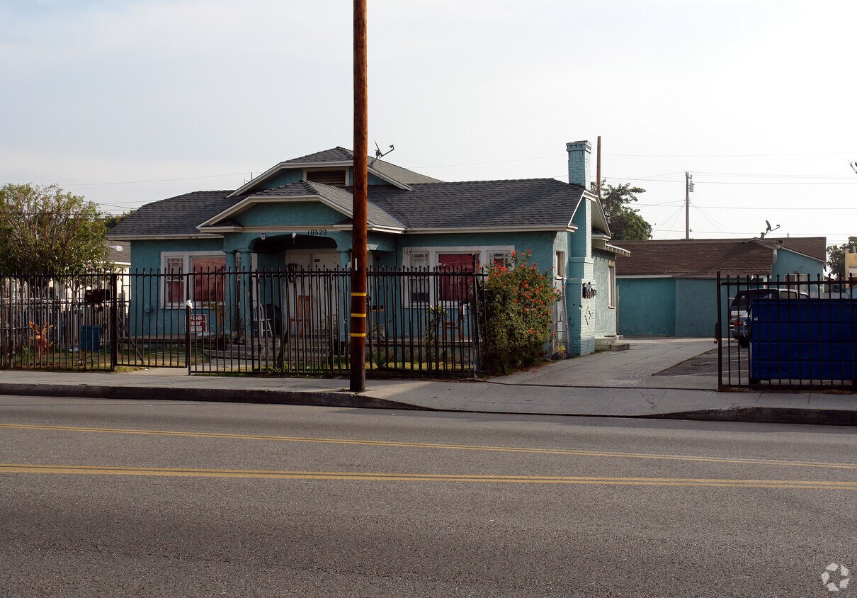 Primary Photo - 10322 S Inglewood Ave