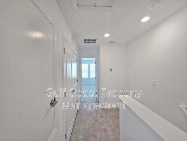 Building Photo - 16613 San Nicola Pl