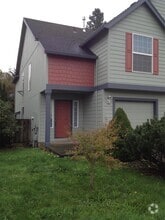 Building Photo - 35413 Oakwood Dr