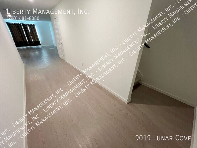 Foto del edificio - 9019 Lunar Cv