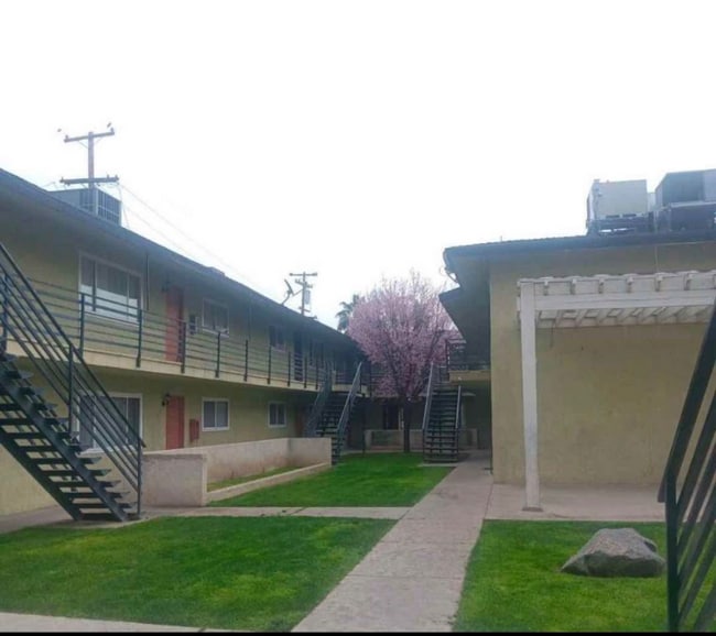 Foto del edificio - 1511 Orange Dr