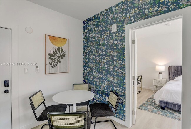 Foto del edificio - 1553 SW 7th St