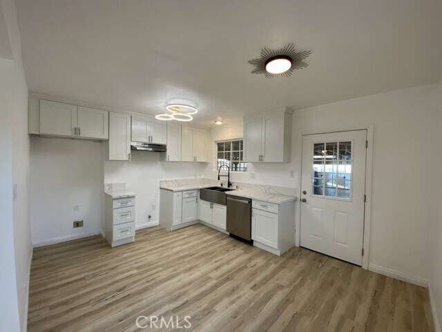 Foto del edificio - 1155 E 87th St