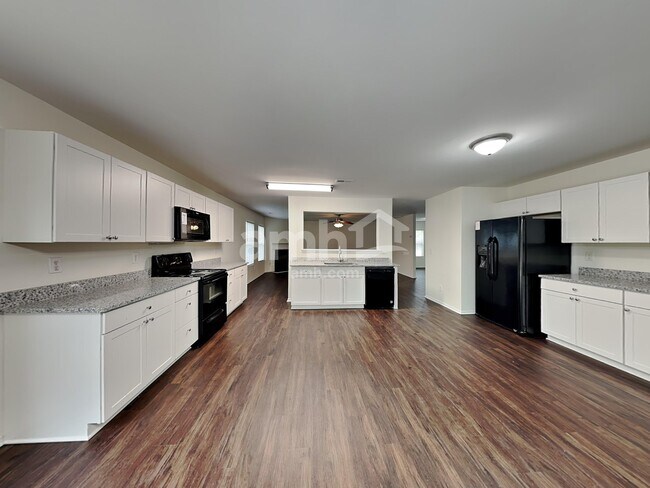 Building Photo - 3837 Larkhaven Village Dr