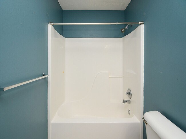 Foto del edificio - Inviting Home Minutes from Lake Cunningham...