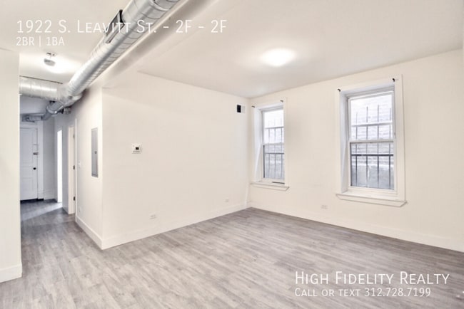 Building Photo - 1922 S Leavitt St