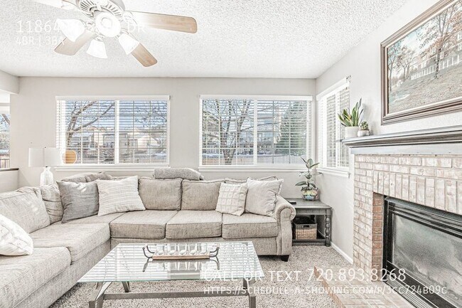 Foto del edificio - Charming 4 Bed 2.5 Bath Home with Garage a...