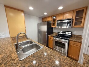 Building Photo - 15347 Maturin Dr Building Photo - 15347 Maturin Dr