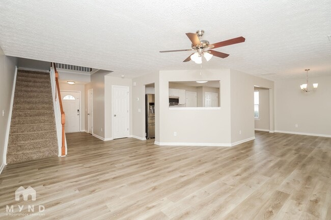 Foto del edificio - 1239 Matt Moore Ct