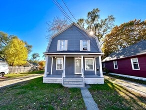 Building Photo - 855 Turner Ave