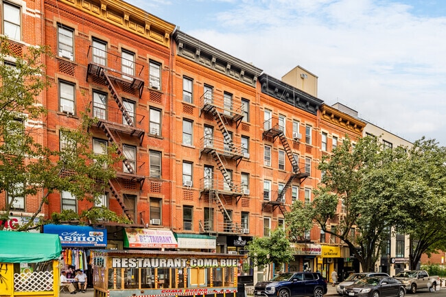 Building Photo - 946 Columbus Ave