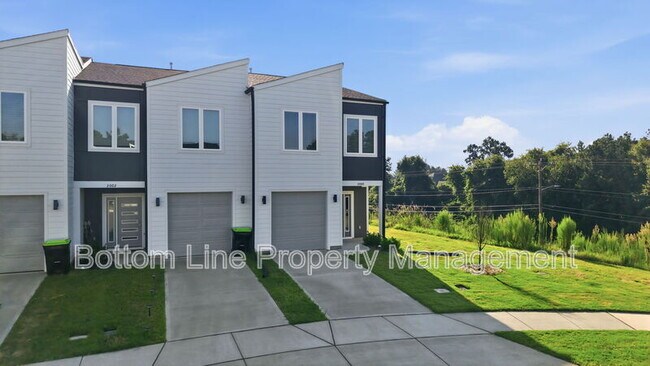 Building Photo - 2000 Titanium Rock Rd