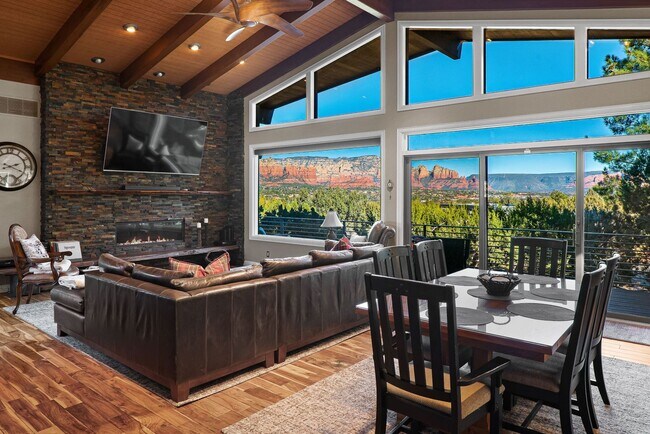 Building Photo - FURNISHED 6-12 MONTH LEASE - WEST SEDONA - GATED COMMUNITY