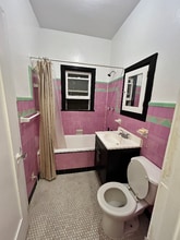 Building Photo - 2025 Cheremoya Ave