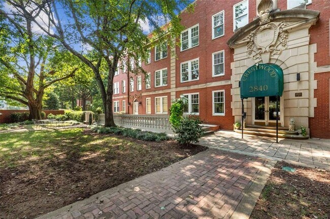 Building Photo - 2840 Peachtree Rd NW