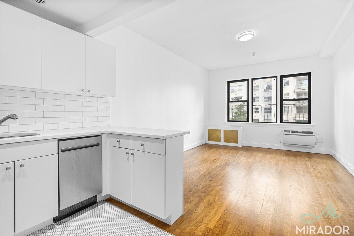 1435 York Ave Unit 5c, New York, Ny 10021 - Room For Rent In New York 