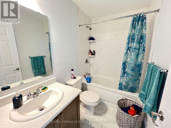 Photo du bâtiment - 913 Moses Tennisco St