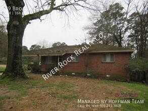 Building Photo - 89 Broadmoor Dr
