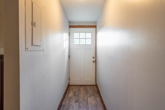 Foto del edificio - 85 E Main St