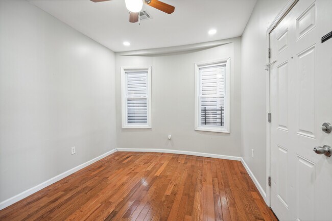 Foto del edificio - 96 S 12th St