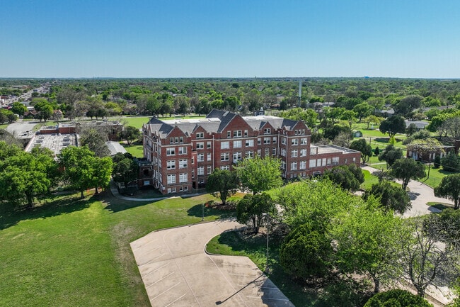 Context - Maren Grove Apartments