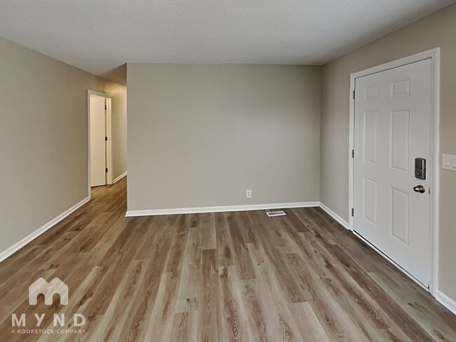 Foto del edificio - 2436 Judith Ave