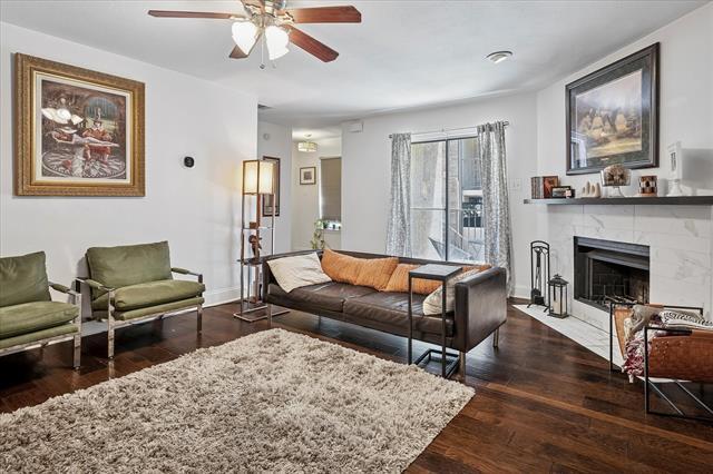 Foto principal - 4777 Cedar Springs Rd