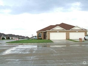 Building Photo - 422 Blake Ln