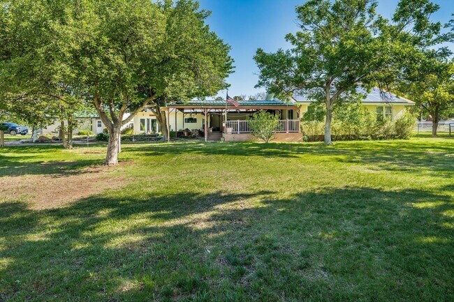 Foto del edificio - 7518 Lamount Dr