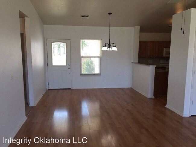 Foto del edificio - 3 br, 2 bath House - 1817 NW 146th St
