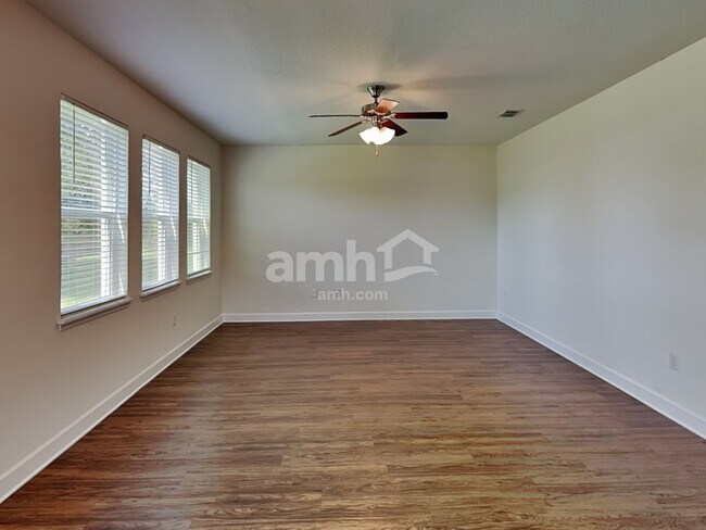 Building Photo - 2043 Pirie Pl