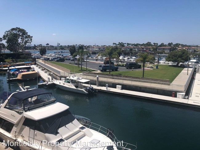 Building Photo - 5235 Marina Pacifica Dr N