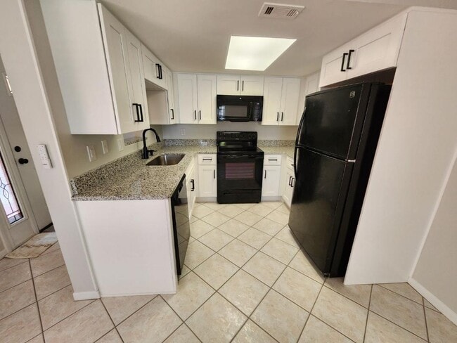 Kitchen - 39 Piney Branch Way