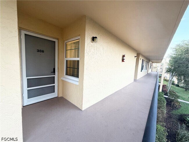 Foto del edificio - 1087 Forest Lakes Dr