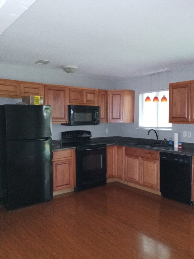 Building Photo - 6408 Lancaster Blvd