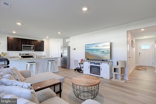 Foto del edificio - 134 Charming Frst Ave