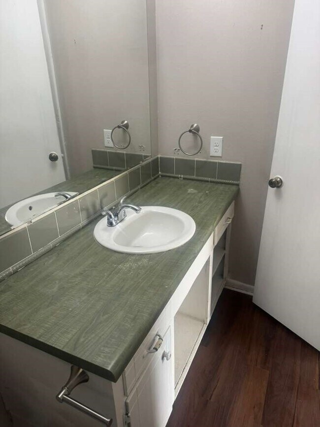 Foto del edificio - 3120 Royal St