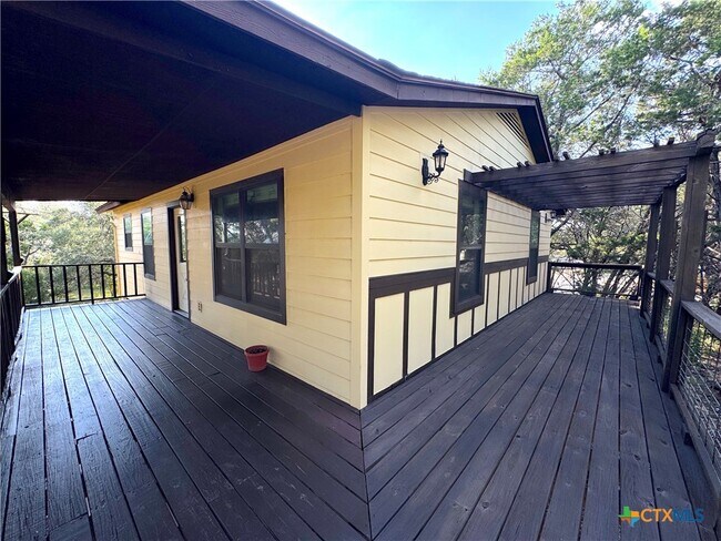 Foto del edificio - 776 Lookout Dr