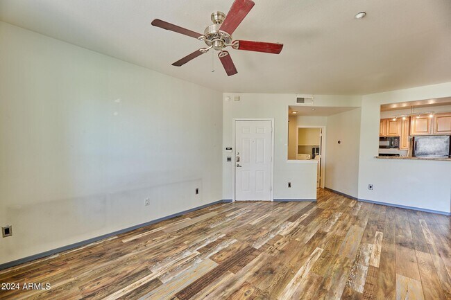 Foto del edificio - 5303 N 7th St