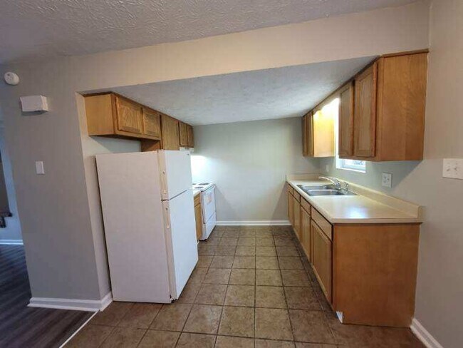 Building Photo - 159 Miller Dr