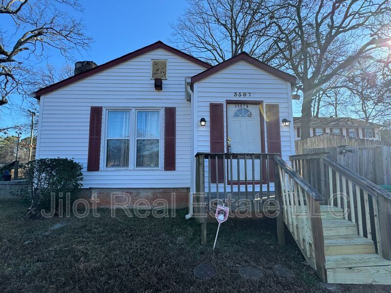Primary Photo - 3587 Midway Rd