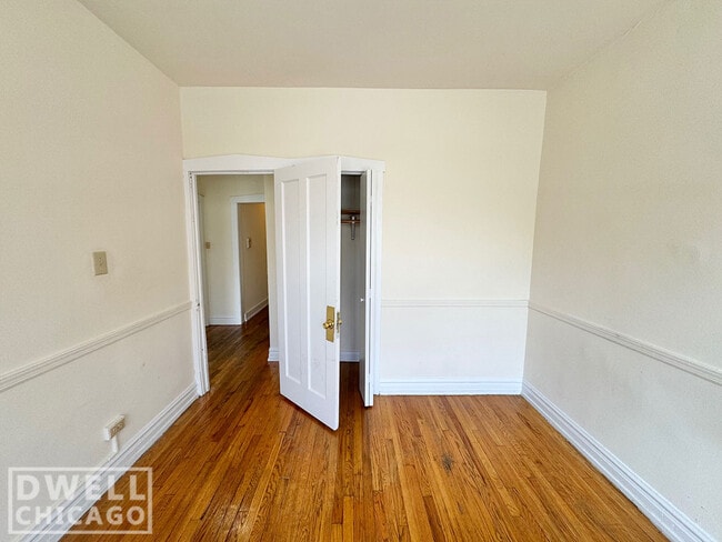 Foto del edificio - 1544 N Kedzie Ave