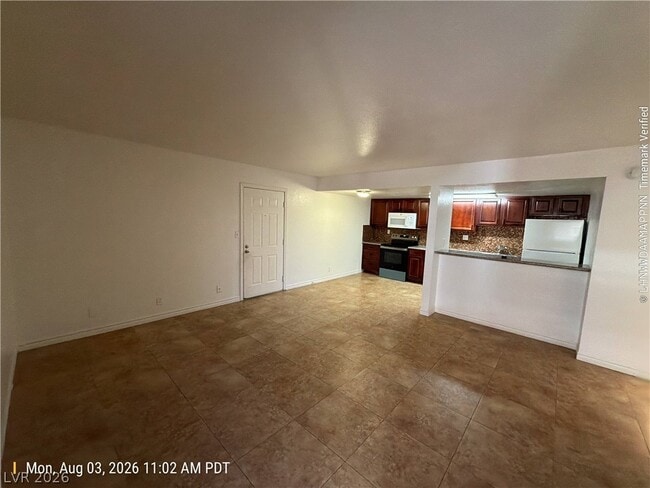 Building Photo - 5161 River Glen Dr