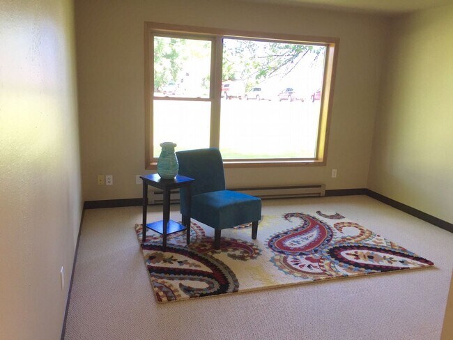 Foto del edificio - 128 Parkway Ln
