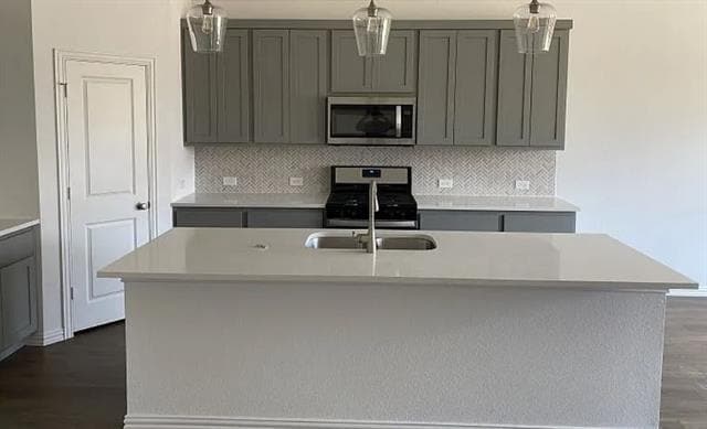 Building Photo - 1736 Everglades Dr