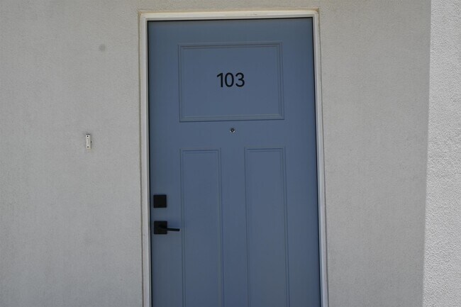 Building Photo - 311 Dorel Dr